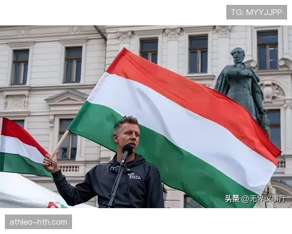 匈牙利青年队闪耀赛场，新一代足球新星崭露头角