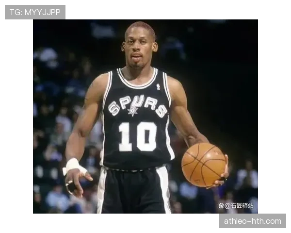 索汉无球跑动制造错位，防守效率领跑马刺锋线