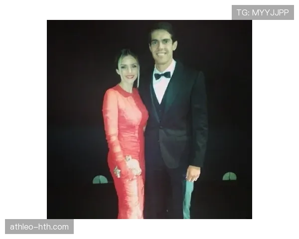 柳雅慧领奖台女王范儿，路边买奶茶那张图把我笑趴